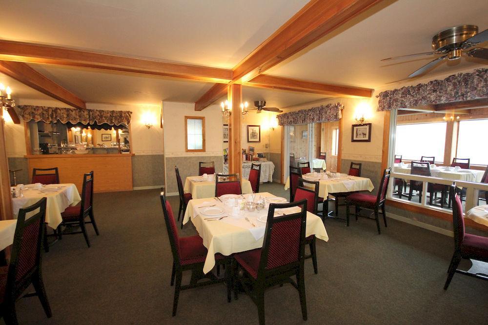 Tara Manor Inn St. Andrews By The Sea エクステリア 写真